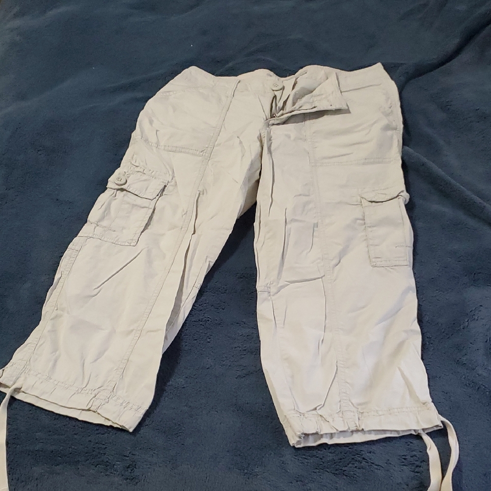 Old Navy Light Gray Mid-Rise Pants